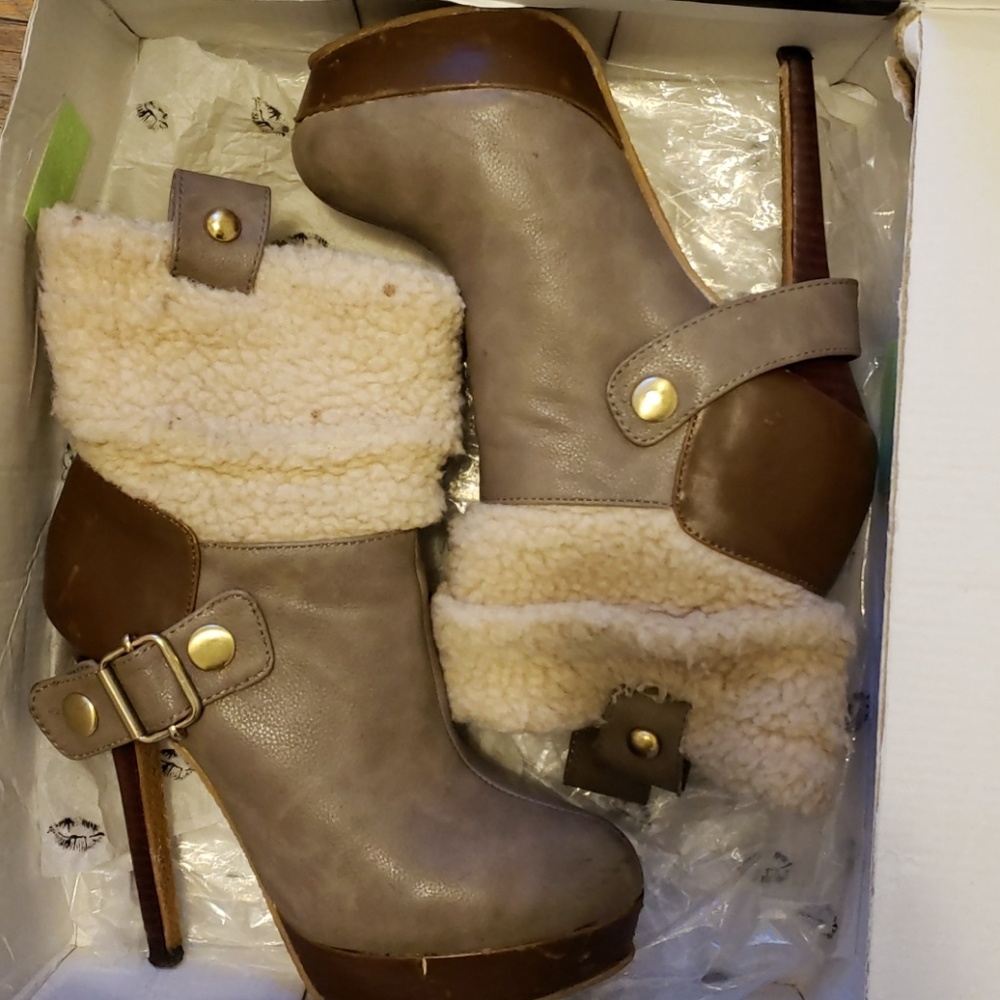 Colin Stuart Booties